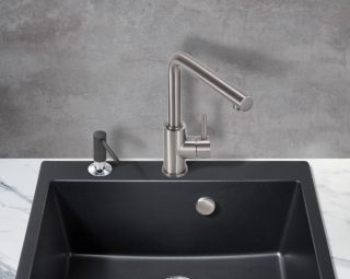 Смеситель для кухни Milacio Ultra MCU.555.GM воронёная сталь